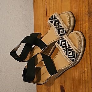 Tommy Hilfiger Twyemina Ankle Strap Rope Wedges Size 10